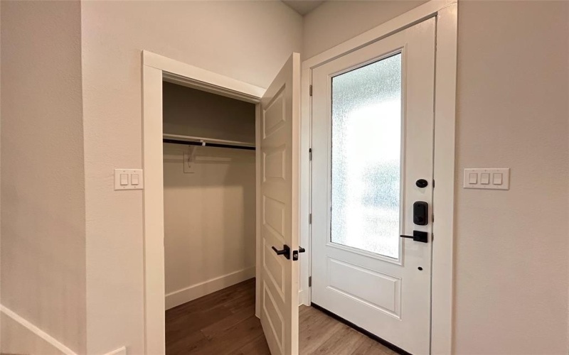 539 Mission Trail, Arlington, TX 76010, 4 Bedrooms Bedrooms, ,2 BathroomsBathrooms,Residential Lease,For Rent,539 Mission Trail,20864314