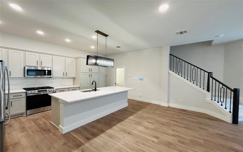 539 Mission Trail, Arlington, TX 76010, 4 Bedrooms Bedrooms, ,2 BathroomsBathrooms,Residential Lease,For Rent,539 Mission Trail,20864314