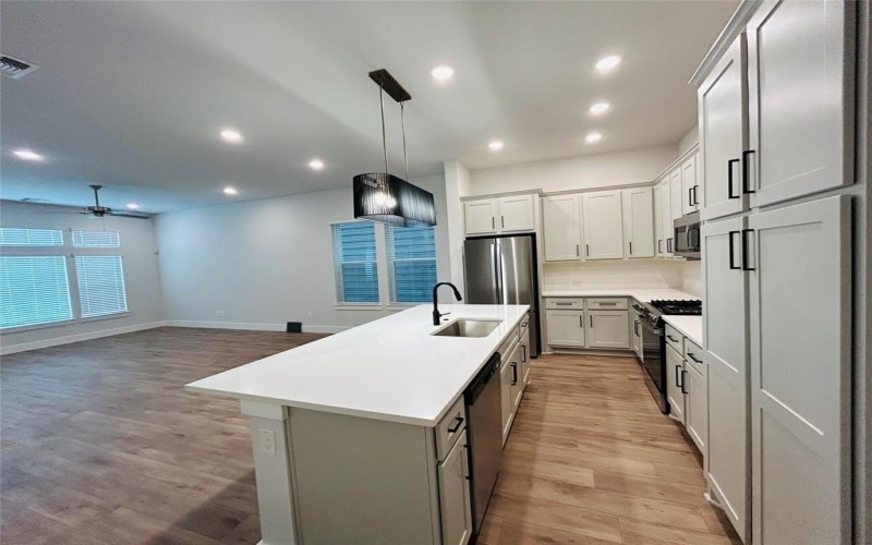 539 Mission Trail, Arlington, TX 76010, 4 Bedrooms Bedrooms, ,2 BathroomsBathrooms,Residential Lease,For Rent,539 Mission Trail,20864314