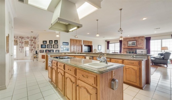 2251 English Road, Rockwall, TX 75032, 5 Bedrooms Bedrooms, ,5 BathroomsBathrooms,Residential,For Sale,2251 English Road,20862043