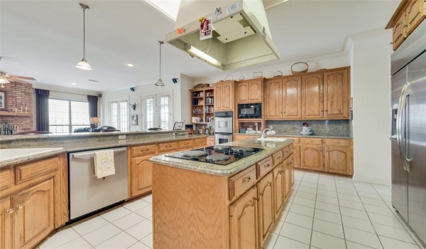 2251 English Road, Rockwall, TX 75032, 5 Bedrooms Bedrooms, ,5 BathroomsBathrooms,Residential,For Sale,2251 English Road,20862043
