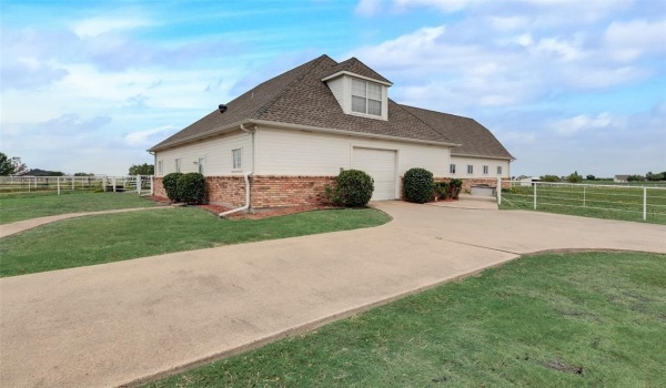 2251 English Road, Rockwall, TX 75032, 5 Bedrooms Bedrooms, ,5 BathroomsBathrooms,Residential,For Sale,2251 English Road,20862043