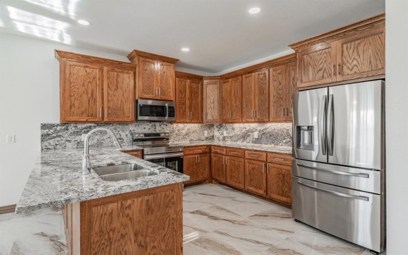 206 Hix Road, Cleburne, TX 76031, 5 Bedrooms Bedrooms, ,2 BathroomsBathrooms,Residential,For Sale,206 Hix Road,20862050