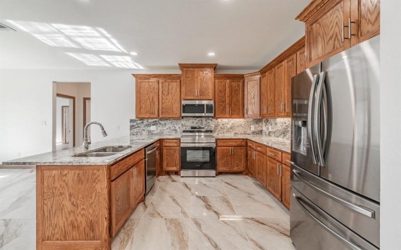 206 Hix Road, Cleburne, TX 76031, 5 Bedrooms Bedrooms, ,2 BathroomsBathrooms,Residential,For Sale,206 Hix Road,20862050