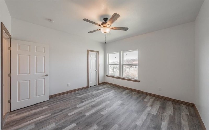 206 Hix Road, Cleburne, TX 76031, 5 Bedrooms Bedrooms, ,2 BathroomsBathrooms,Residential,For Sale,206 Hix Road,20862050