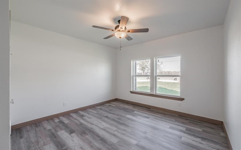 206 Hix Road, Cleburne, TX 76031, 5 Bedrooms Bedrooms, ,2 BathroomsBathrooms,Residential,For Sale,206 Hix Road,20862050