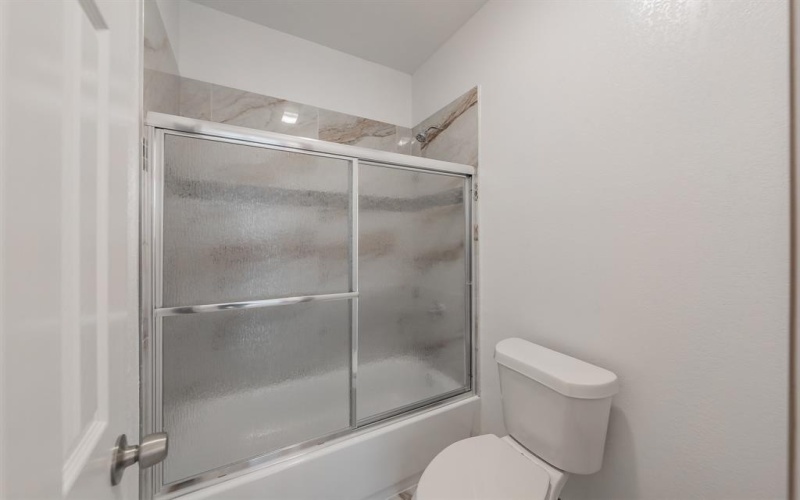 206 Hix Road, Cleburne, TX 76031, 5 Bedrooms Bedrooms, ,2 BathroomsBathrooms,Residential,For Sale,206 Hix Road,20862050