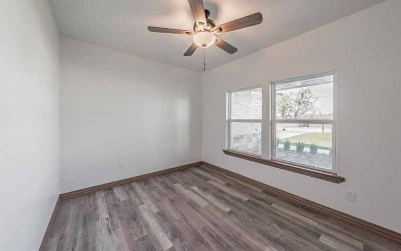 206 Hix Road, Cleburne, TX 76031, 5 Bedrooms Bedrooms, ,2 BathroomsBathrooms,Residential,For Sale,206 Hix Road,20862050