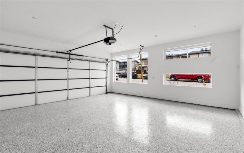604 N Ewing Avenue #105, Dallas, TX 75203, 3 Bedrooms Bedrooms, ,3 BathroomsBathrooms,Residential,For Sale,604 N Ewing Avenue,20864387
