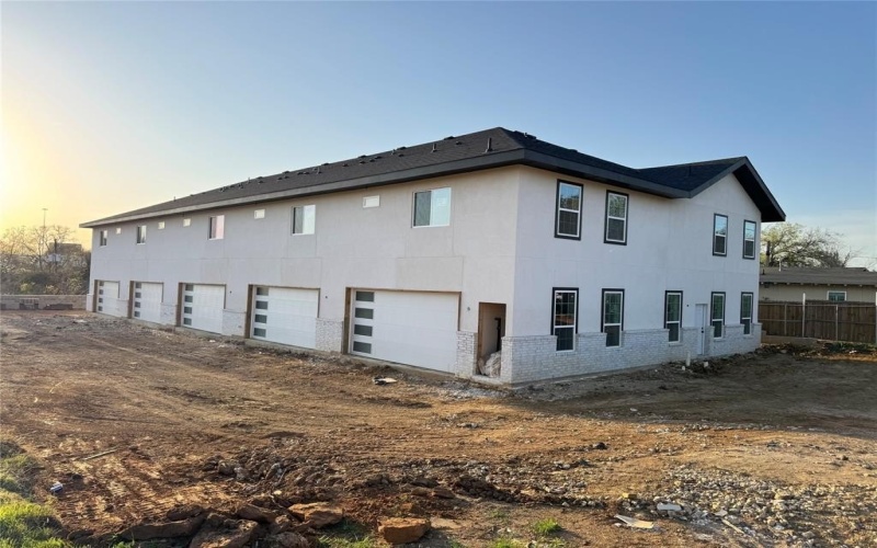 6800 Oak Crest Drive W, Kennedale, TX 76140, 15 Bedrooms Bedrooms, ,12 BathroomsBathrooms,Residential Multi Family,For Sale,6800 Oak Crest Drive W,20862064