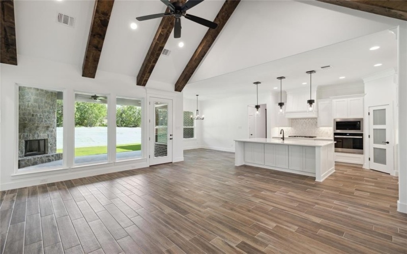 104 Oak Meadow Lane, Weatherford, TX 76085, 3 Bedrooms Bedrooms, ,2 BathroomsBathrooms,Residential,For Sale,104 Oak Meadow Lane,20864430