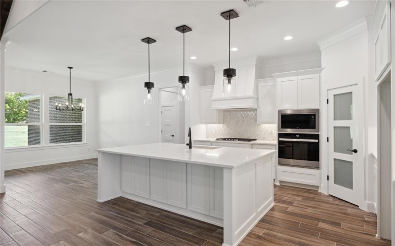 104 Oak Meadow Lane, Weatherford, TX 76085, 3 Bedrooms Bedrooms, ,2 BathroomsBathrooms,Residential,For Sale,104 Oak Meadow Lane,20864430