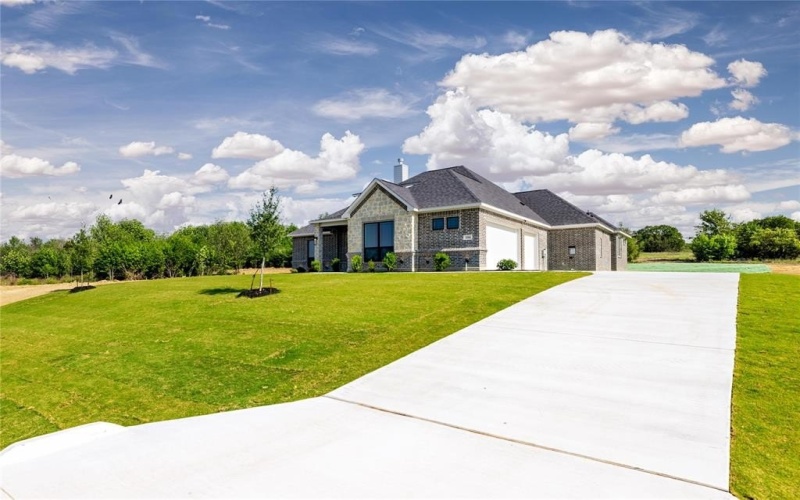 104 Oak Meadow Lane, Weatherford, TX 76085, 3 Bedrooms Bedrooms, ,2 BathroomsBathrooms,Residential,For Sale,104 Oak Meadow Lane,20864430