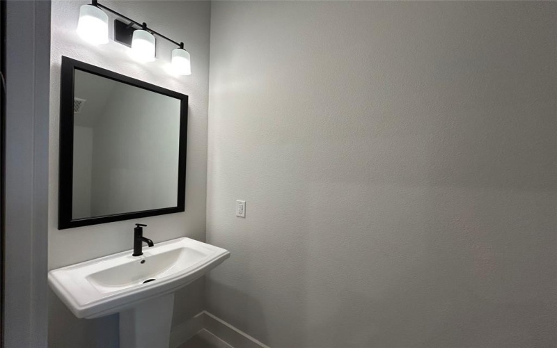 559 Mission Trail, Arlington, TX 76010, 3 Bedrooms Bedrooms, ,2 BathroomsBathrooms,Residential Lease,For Rent,559 Mission Trail,20864441