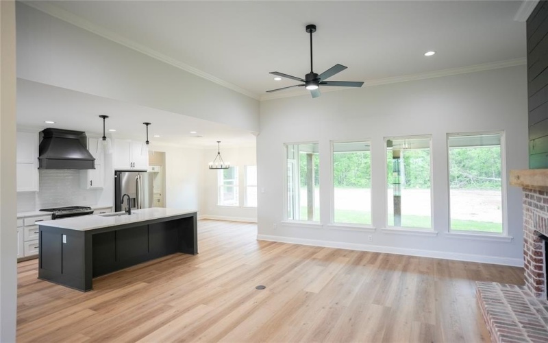 303 Ridge Drive, Stonewall, LA 71078, 4 Bedrooms Bedrooms, ,3 BathroomsBathrooms,Residential,For Sale,303 Ridge Drive,20864445