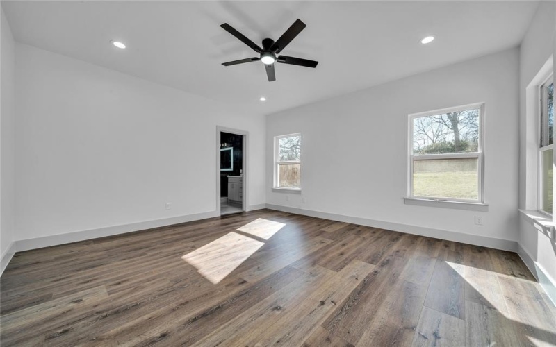 2404 Givendale Road, Dallas, TX 75241, 3 Bedrooms Bedrooms, ,2 BathroomsBathrooms,Residential,For Sale,2404 Givendale Road,20862311