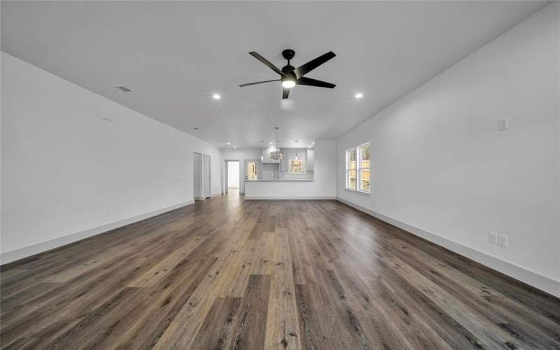 2404 Givendale Road, Dallas, TX 75241, 3 Bedrooms Bedrooms, ,2 BathroomsBathrooms,Residential,For Sale,2404 Givendale Road,20862311