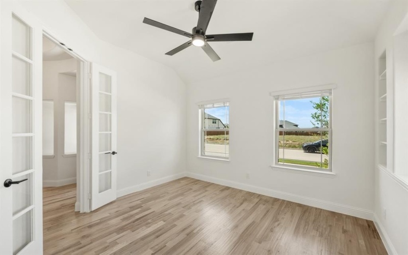809 Turnbull Avenue, Fort Worth, TX 76247, 4 Bedrooms Bedrooms, ,3 BathroomsBathrooms,Residential,For Sale,809 Turnbull Avenue,20862320