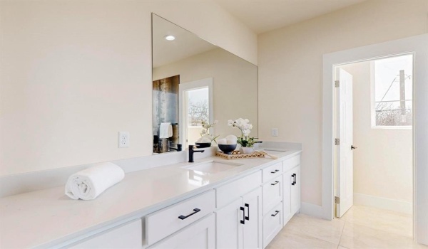 1525 Mcbroom Street, Dallas, TX 75212, 5 Bedrooms Bedrooms, ,5 BathroomsBathrooms,Residential,For Sale,1525 Mcbroom Street,20862663