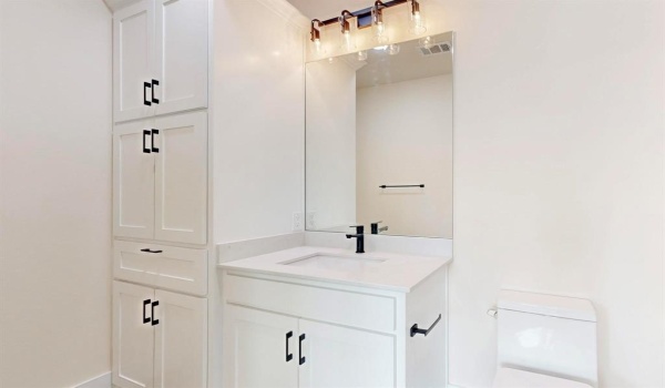 1525 Mcbroom Street, Dallas, TX 75212, 5 Bedrooms Bedrooms, ,5 BathroomsBathrooms,Residential,For Sale,1525 Mcbroom Street,20862663