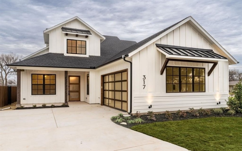 317 Travis Street, Roanoke, TX 76262, 4 Bedrooms Bedrooms, ,3 BathroomsBathrooms,Residential,For Sale,317 Travis Street,20862813