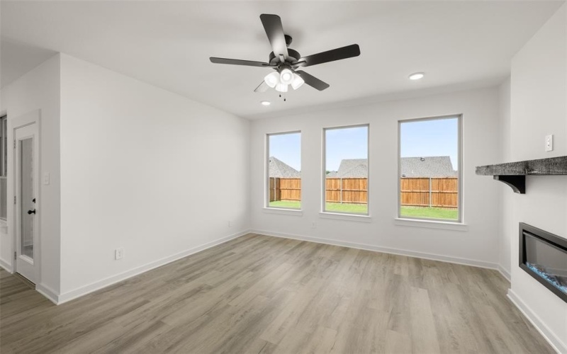 328 Deer Ridge Drive, Aledo, TX 76008, 4 Bedrooms Bedrooms, ,3 BathroomsBathrooms,Residential,For Sale,328 Deer Ridge Drive,20862894