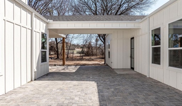 204 Deer Glade Court, Azle, TX 76020, 4 Bedrooms Bedrooms, ,3 BathroomsBathrooms,Residential,For Sale,204 Deer Glade Court,20862958