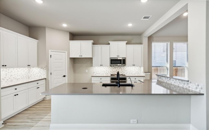 1722 Highwood, Forney, TX 75126, 4 Bedrooms Bedrooms, ,3 BathroomsBathrooms,Residential,For Sale,1722 Highwood,20862961