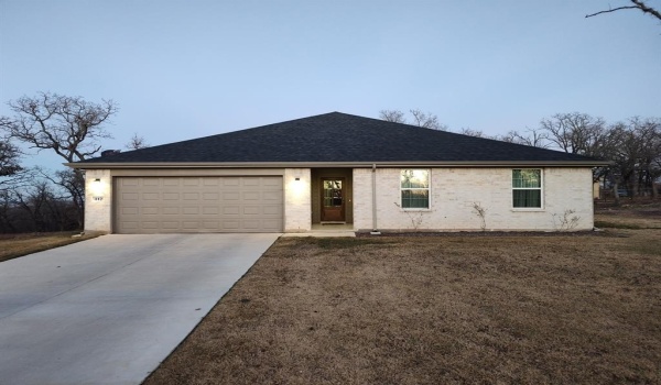 112 Hogan Place, Runaway Bay, TX 76426, 4 Bedrooms Bedrooms, ,2 BathroomsBathrooms,Residential,For Sale,112 Hogan Place,20863064