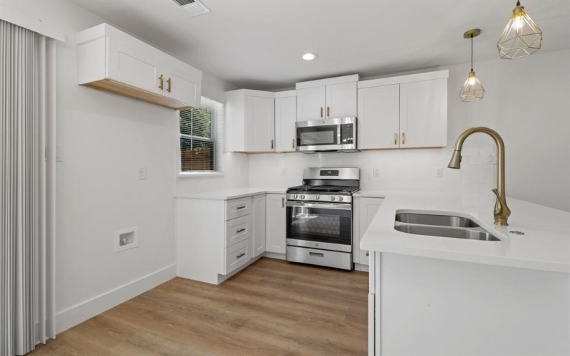 2101 Church Street, Greenville, TX 75401, 3 Habitaciones Habitaciones , ,2 BañosBaños,Residential Lease,En Alquiler,2101 Church Street,20863100