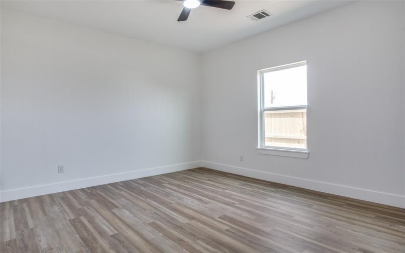3308 Brazos River Drive, Granbury, TX 76048, 3 Bedrooms Bedrooms, ,2 BathroomsBathrooms,Residential,For Sale,3308 Brazos River Drive,20863405