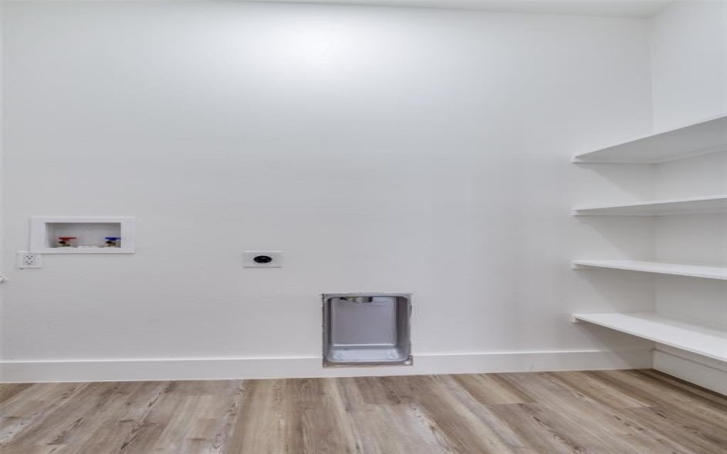 3308 Brazos River Drive, Granbury, TX 76048, 3 Bedrooms Bedrooms, ,2 BathroomsBathrooms,Residential,For Sale,3308 Brazos River Drive,20863405