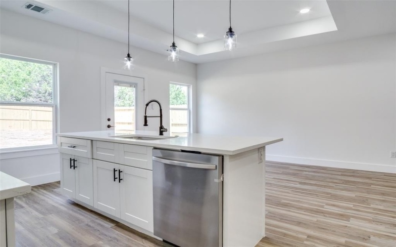 3308 Brazos River Drive, Granbury, TX 76048, 3 Bedrooms Bedrooms, ,2 BathroomsBathrooms,Residential,For Sale,3308 Brazos River Drive,20863405