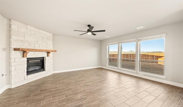 44 Mockingbird Lane, Sanger, TX 76266, 5 Habitaciones Habitaciones , ,3 BañosBaños,Residential,En Venta,44 Mockingbird Lane,20863485