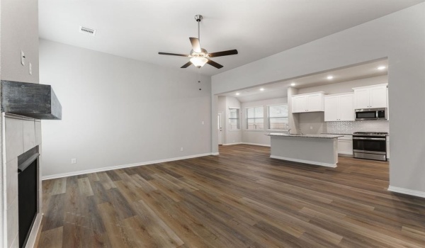 1209 Newport Road, Sherman, TX 75090, 3 Bedrooms Bedrooms, ,2 BathroomsBathrooms,Residential,For Sale,1209 Newport Road,20861232