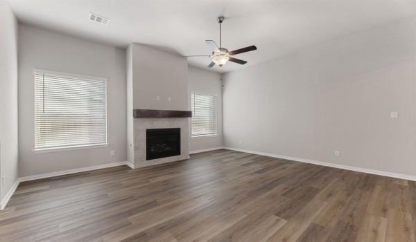 1209 Newport Road, Sherman, TX 75090, 3 Bedrooms Bedrooms, ,2 BathroomsBathrooms,Residential,For Sale,1209 Newport Road,20861232