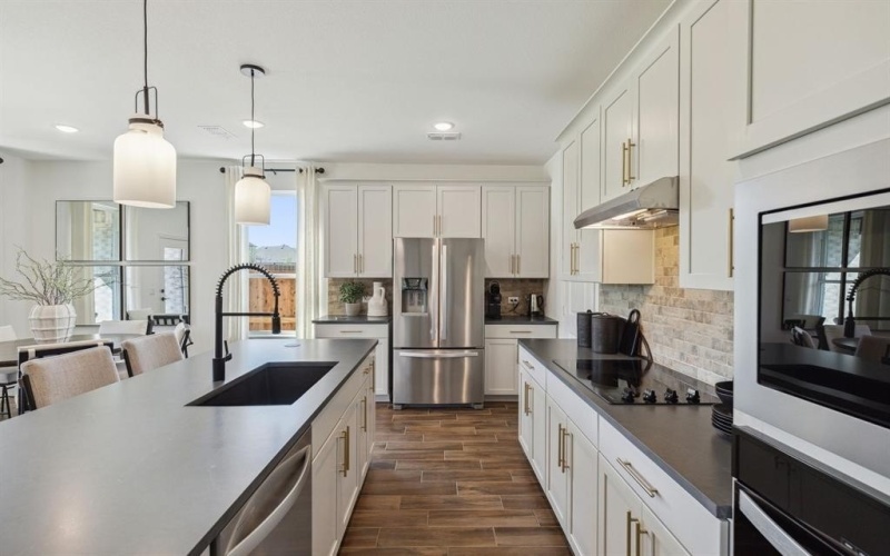 14466 Lovelace Street, Pilot Point, TX 75009, 5 Bedrooms Bedrooms, ,5 BathroomsBathrooms,Residential,For Sale,14466 Lovelace Street,20863761