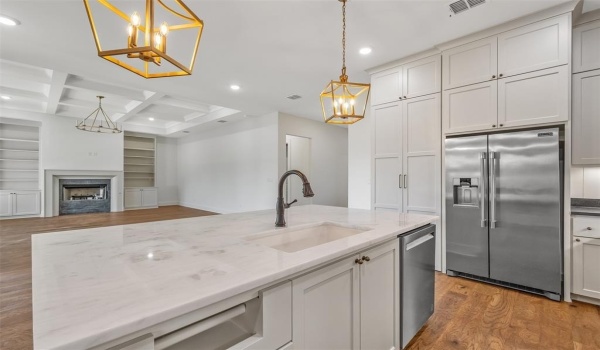 4618 Flat Creek Cove, Tyler, TX 75703, 4 Habitaciones Habitaciones , ,3 BañosBaños,Residential,En Venta,4618 Flat Creek Cove,20861572