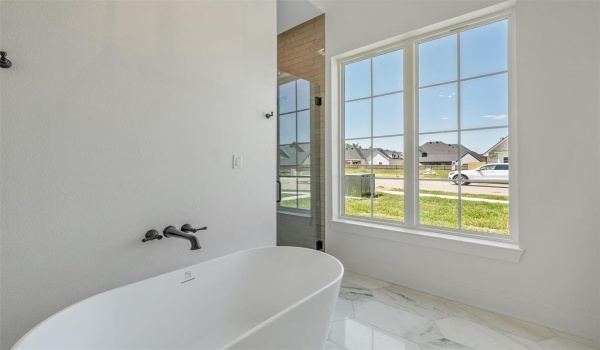 4618 Flat Creek Cove, Tyler, TX 75703, 4 Habitaciones Habitaciones , ,3 BañosBaños,Residential,En Venta,4618 Flat Creek Cove,20861572