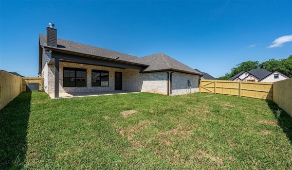 4618 Flat Creek Cove, Tyler, TX 75703, 4 Habitaciones Habitaciones , ,3 BañosBaños,Residential,En Venta,4618 Flat Creek Cove,20861572