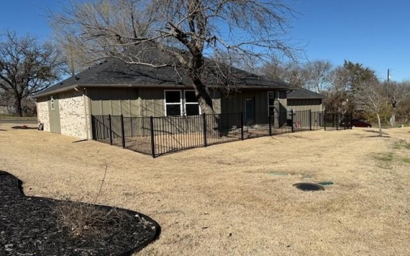 836 E Heath Street, Rockwall, TX 75087, 3 Bedrooms Bedrooms, ,2 BathroomsBathrooms,Residential,For Sale,836 E Heath Street,20863955
