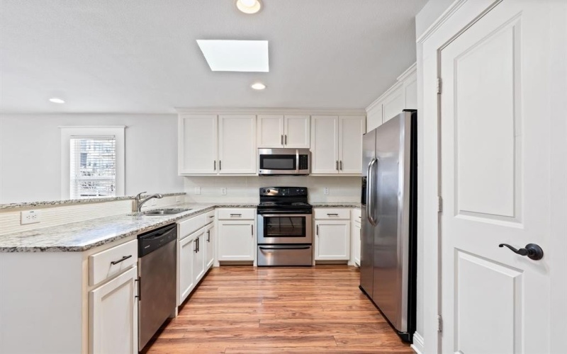 818 N Beckley Avenue, Dallas, TX 75203, 4 Bedrooms Bedrooms, ,5 BathroomsBathrooms,Residential Multi Family,For Sale,818 N Beckley Avenue,20863993