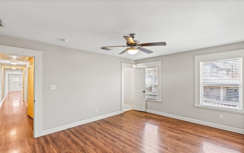 818 N Beckley Avenue, Dallas, TX 75203, 4 Bedrooms Bedrooms, ,5 BathroomsBathrooms,Residential Multi Family,For Sale,818 N Beckley Avenue,20863993