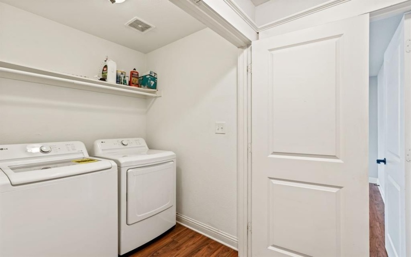 818 N Beckley Avenue, Dallas, TX 75203, 4 Bedrooms Bedrooms, ,5 BathroomsBathrooms,Residential Multi Family,For Sale,818 N Beckley Avenue,20863993