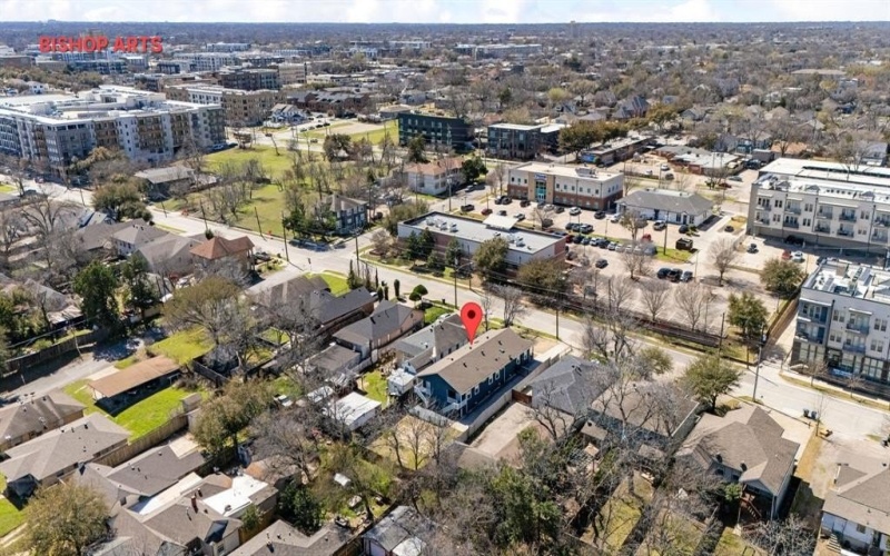 818 N Beckley Avenue, Dallas, TX 75203, 4 Bedrooms Bedrooms, ,5 BathroomsBathrooms,Residential Multi Family,For Sale,818 N Beckley Avenue,20863993