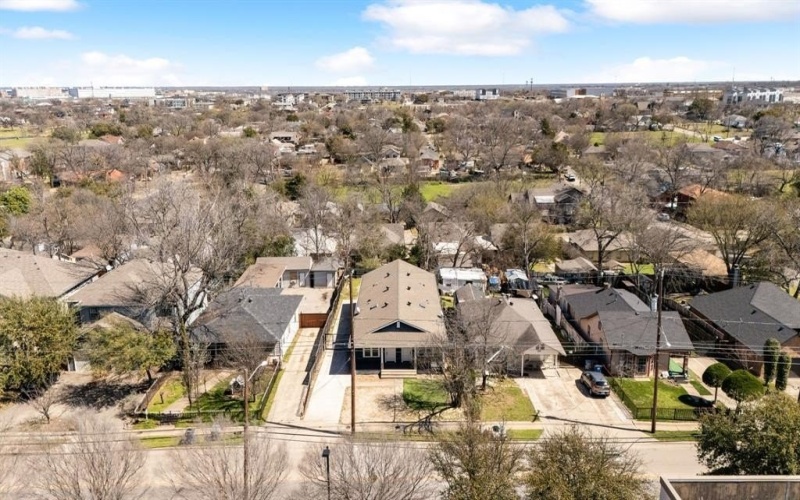 818 N Beckley Avenue, Dallas, TX 75203, 4 Bedrooms Bedrooms, ,5 BathroomsBathrooms,Residential Multi Family,For Sale,818 N Beckley Avenue,20863993