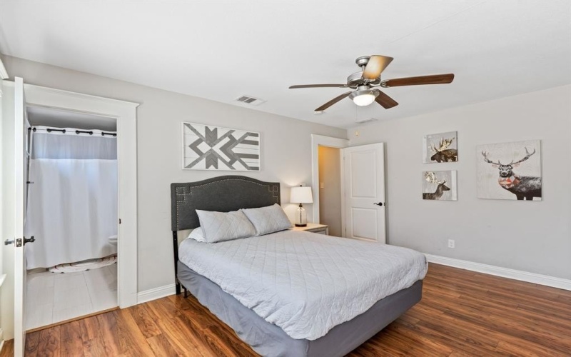 818 N Beckley Avenue, Dallas, TX 75203, 4 Bedrooms Bedrooms, ,5 BathroomsBathrooms,Residential Multi Family,For Sale,818 N Beckley Avenue,20863993