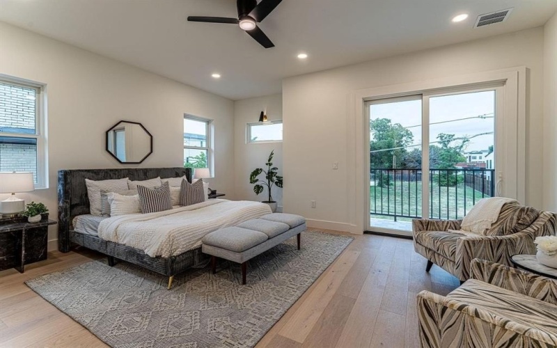 2001 Lucille Street, Dallas, TX 75204, 3 Bedrooms Bedrooms, ,3 BathroomsBathrooms,Residential Lease,For Rent,2001 Lucille Street,20861729