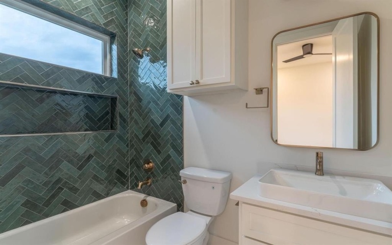 2001 Lucille Street, Dallas, TX 75204, 3 Bedrooms Bedrooms, ,3 BathroomsBathrooms,Residential Lease,For Rent,2001 Lucille Street,20861729