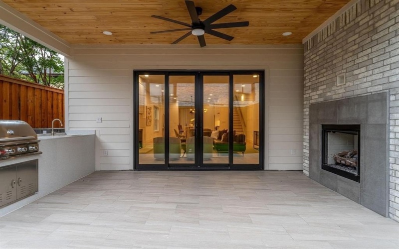 2001 Lucille Street, Dallas, TX 75204, 3 Bedrooms Bedrooms, ,3 BathroomsBathrooms,Residential Lease,For Rent,2001 Lucille Street,20861729